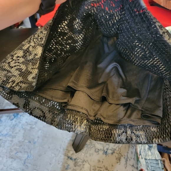 NWT Express Stretch Coated Mesh skirt - Picture 6 of 13